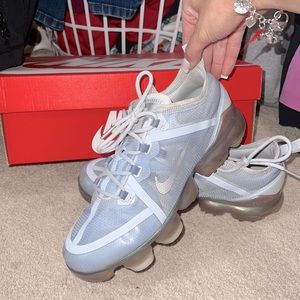 nike vapor max indigo fog platinum  size 7 euro 40